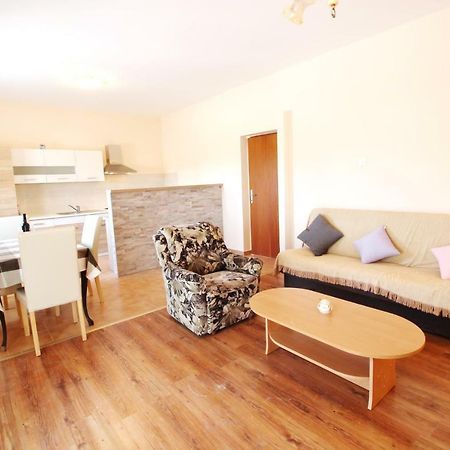 Apartment Sime Нин Екстериор снимка