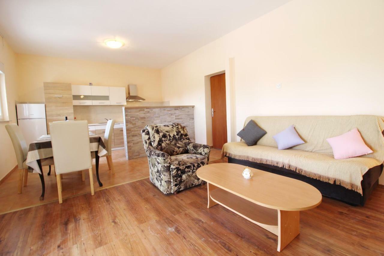 Apartment Sime Нин Екстериор снимка