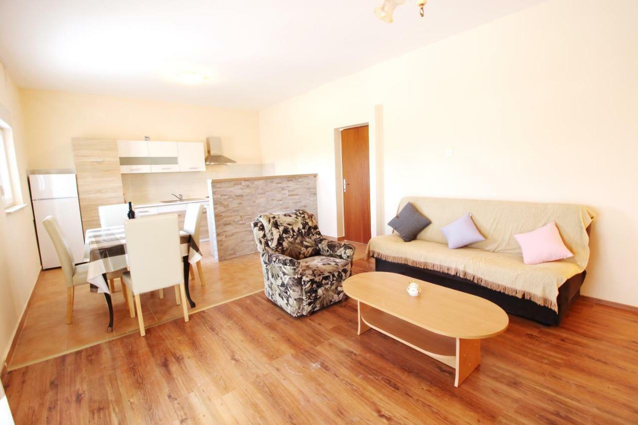 Apartment Sime Нин Екстериор снимка