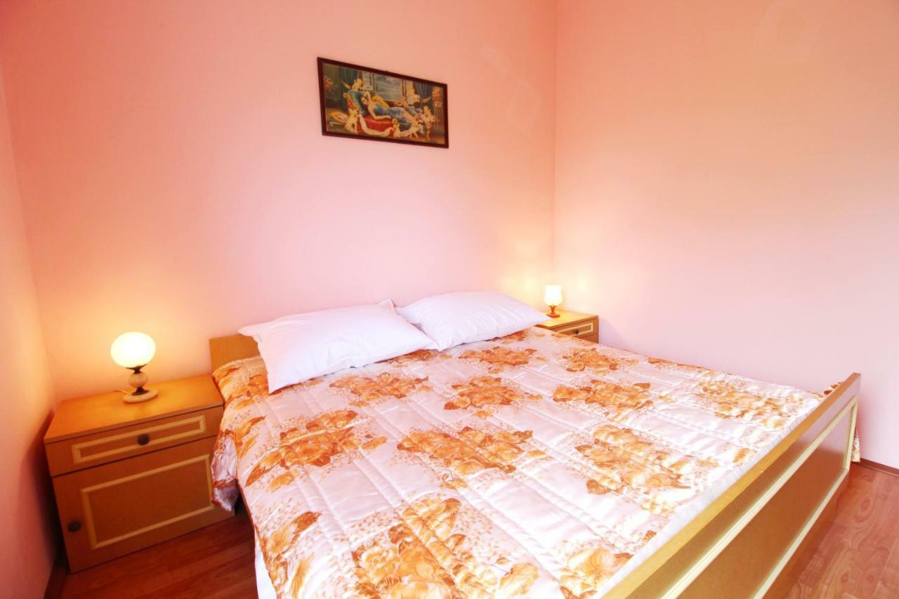 Apartment Sime Нин Екстериор снимка